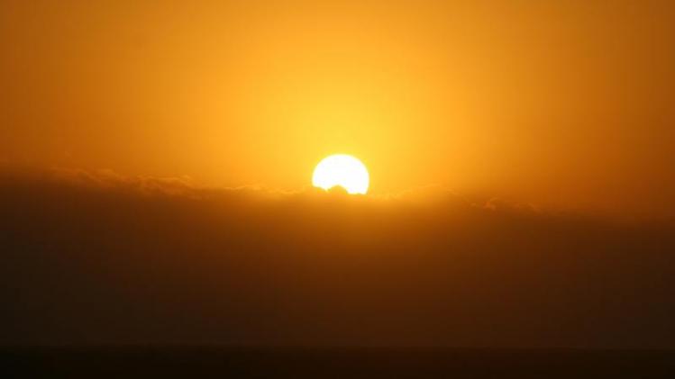sun-setting-sun-sunset-water-68768