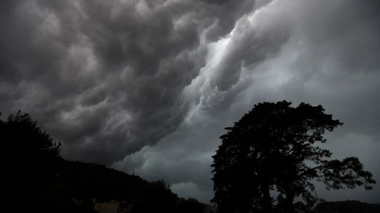 FRANCE-WEATHER-STORM