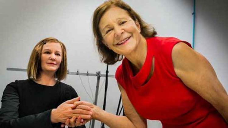 2FABA15F00000578-3377746-image-a-58_1451407240879