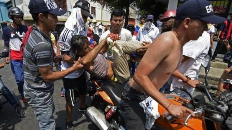 Crise au Venezuela - Deux blessés en Colombie par des lacrymogènes lancés depuis le Venezuela