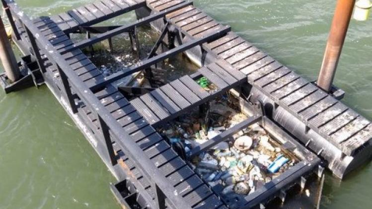 Un piège à déchets pour les mers, et les lacs