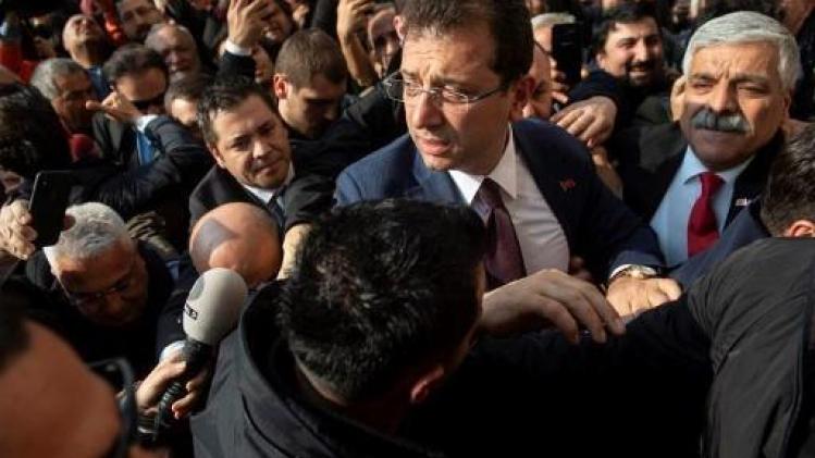 Turquie: le candidat de l'opposition proclamé vainqueur à Istanbul