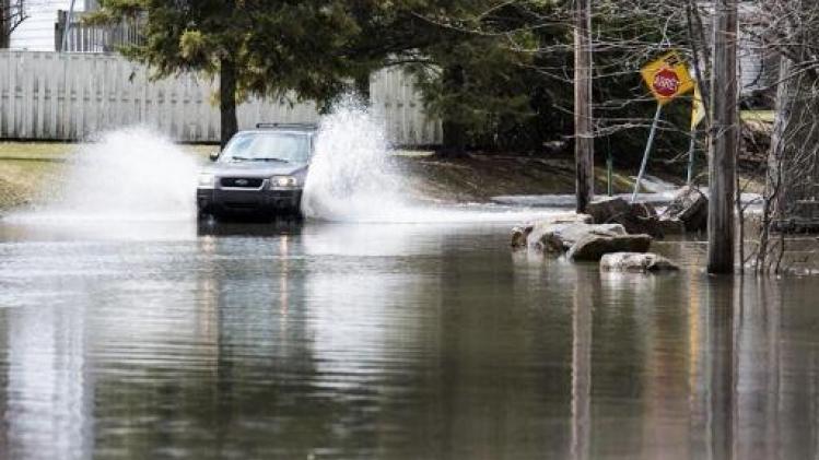 Les inondations prennent de l'ampleur dans l'est du Canada, l'armée se déploie