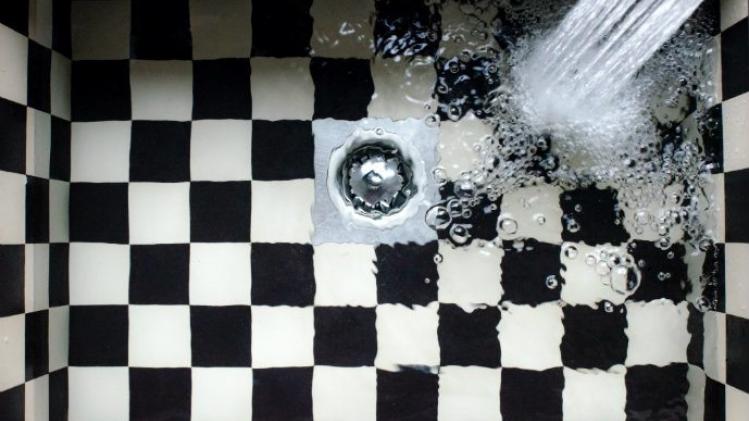 checkered-pattern-sink-87299