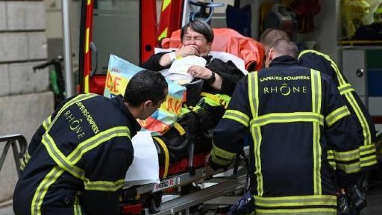 L'explosion d'un colis piégé à Lyon a fait plusieurs blessés légers, un suspect recherché