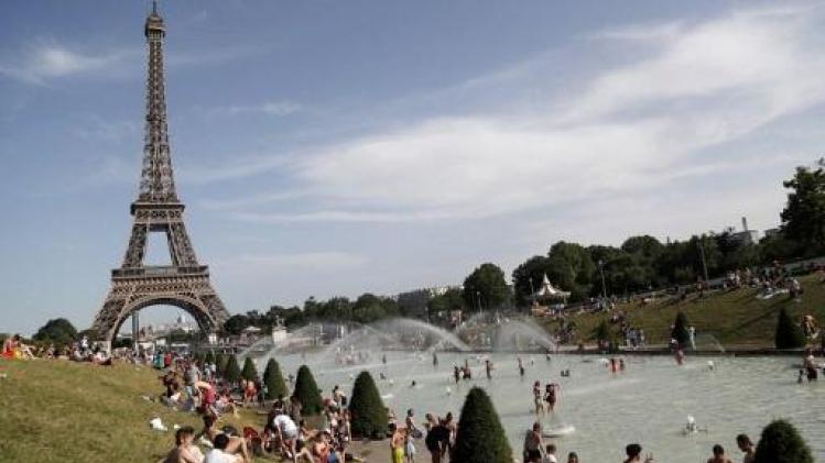 Paris se déclare en "état d'urgence climatique"