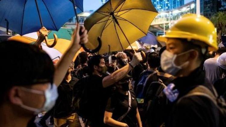 Affrontements à Hong Kong lors d'une manifestation contre les commerçants chinois frontaliers
