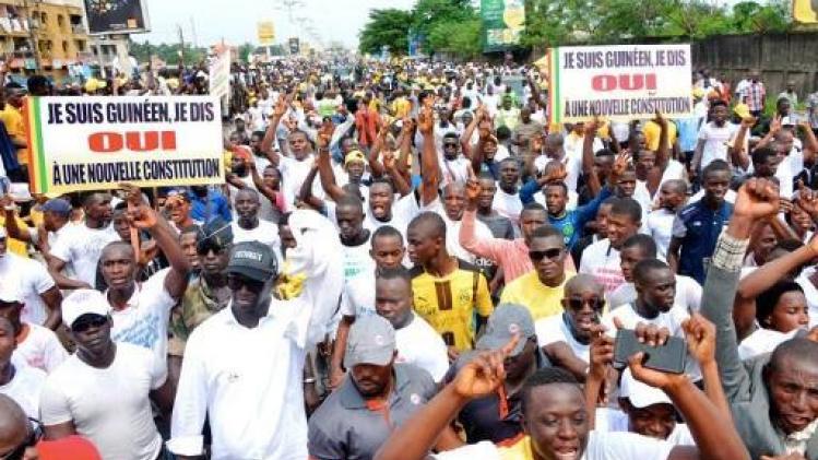 Guinée: des centaines de Guinéens défilent derrière les cercueils de manifestants tués