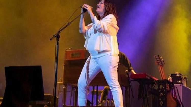 Alanis Morissette sort une chanson et annonce une tournée