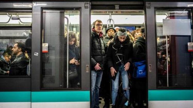 Réforme des retraites en France - Après 45 jours de grève, large reprise du travail en vue dans le métro parisien