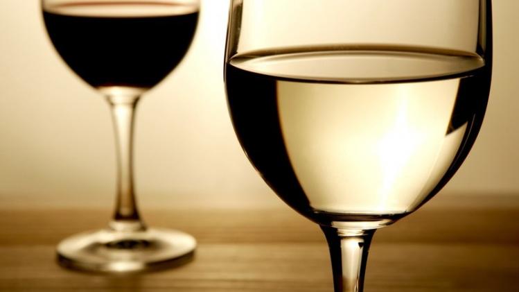 Un verre d'alcool quotidien permettrait de vieillir en bonne santé cognitive