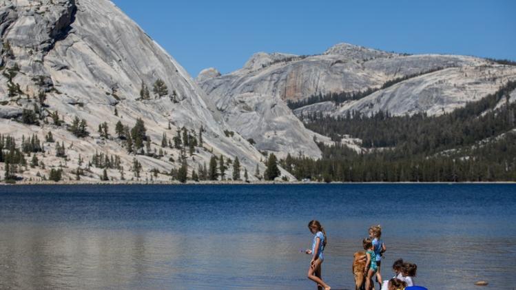 US-health-virus-ECONOMY