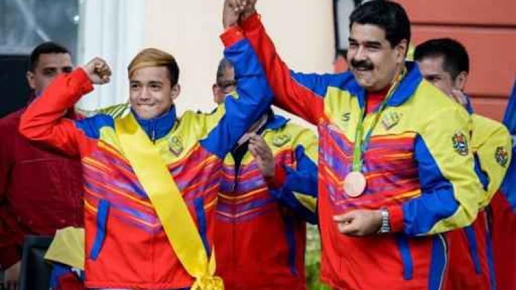 Venezuela: Maduro ordonne la révocation des fonctionnaires soutenant le référendum