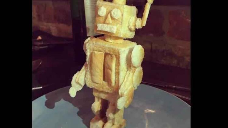 toast robot