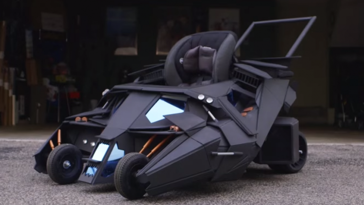 poussette-batmobile