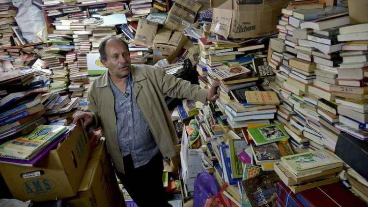 COLOMBIA-SOCIETY-BOOKS-RESCUER