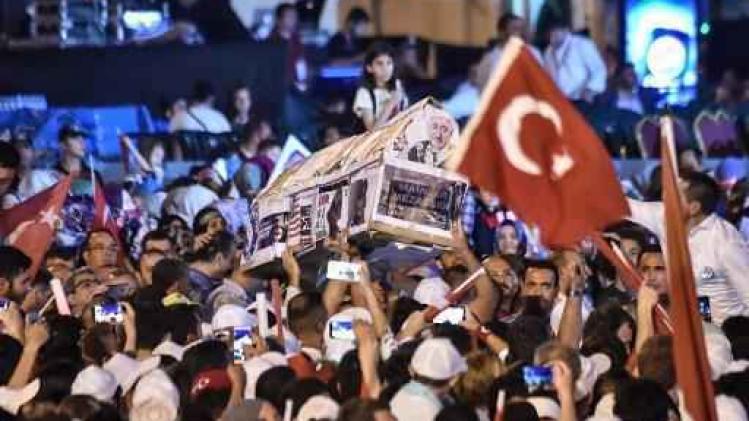 Tentative de coup d'Etat en Turquie - Un an après le putsch manqué, Erdogan promet d'"arracher la tête des traîtres"