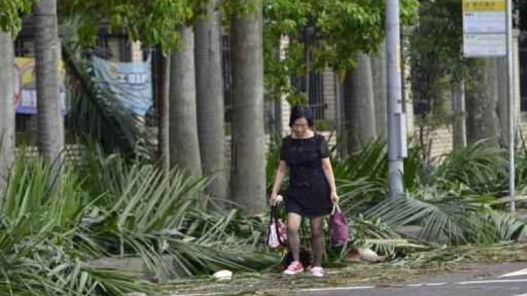 Le typhon Nesat provoque des inondations et fait des blessés à Taïwan