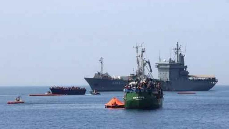 L'Italie place sous séquestre le bateau d'une ONG allemande soupçonné d'aider les migrants