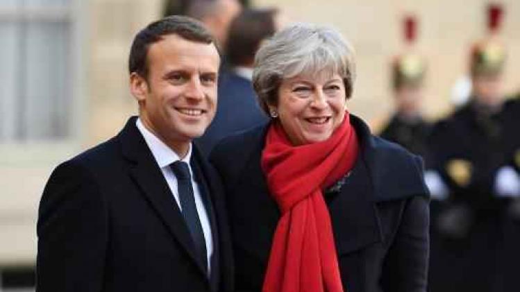 Crise des migrants: Macron et May vont annoncer un "nouveau traité" pour compléter les accords du Touquet"