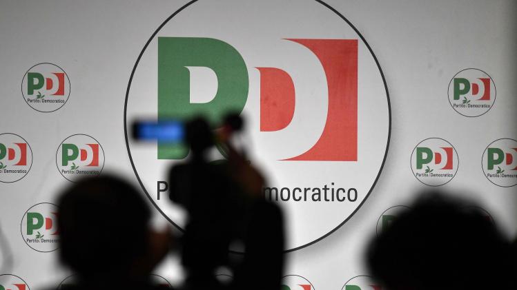 ITALY-ELECTIONS-VOTE-PD-MEDIAS