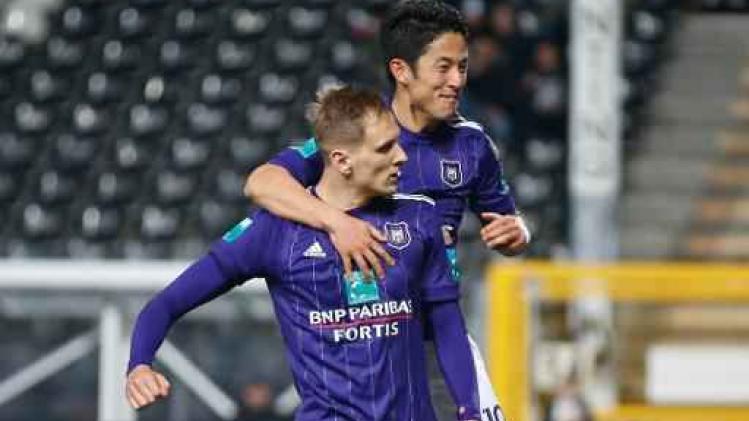 Jupiler Pro League - Anderlecht frustre Charleroi en ouverture de la 2e journée des playoffs 1