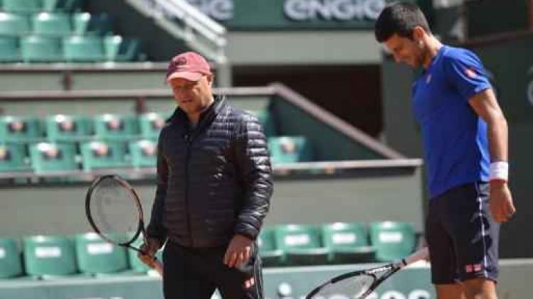 Novak Djokovic accompagé par son ancien coach Vajda pour la saison sur terre