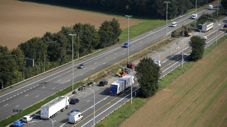 BELGIUM E42 HIGHWAY WORKS FROM HELICOPTER