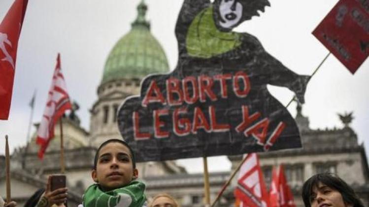 Argentine: les députés approuvent la légalisation de l'avortement