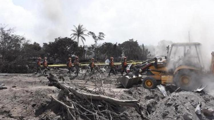 Eruption volcanique au Guatemala - Guatemala: arrêt des recherches de près de 200 disparus après l'éruption du Volcan de feu
