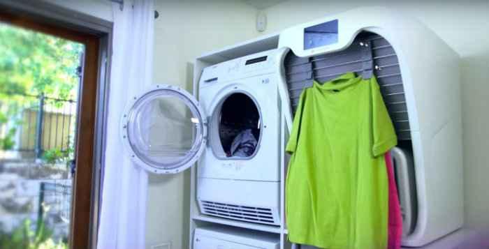 Cette machine repasse automatiquement vos vêtements 