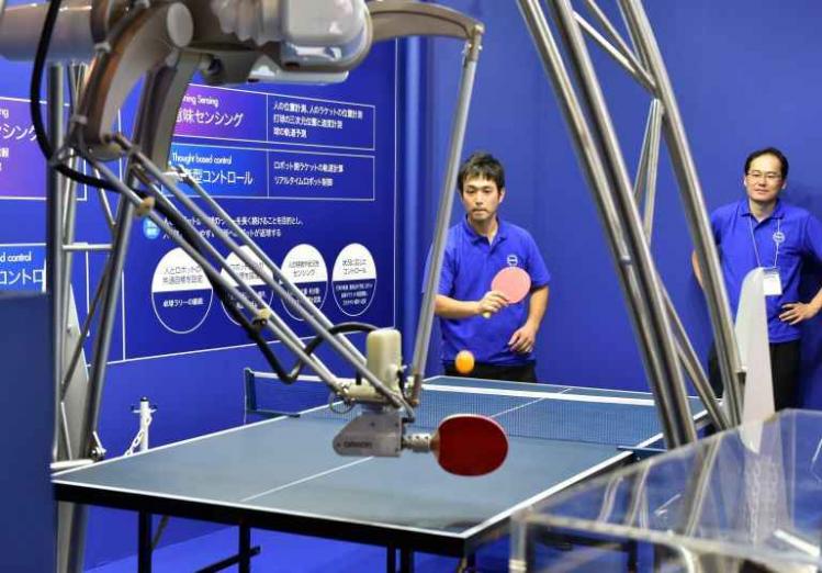 Robot-ping-pong.jpg