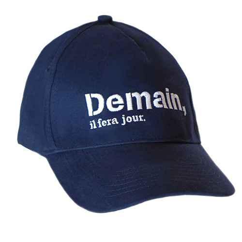 DEMAIN_IL_FERA_JOUR_cap_blue_logo_35eur.jpg