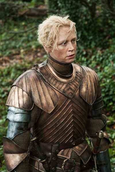 Brienne-of-Tarth-game-of-thrones-31362150-639-960.jpg