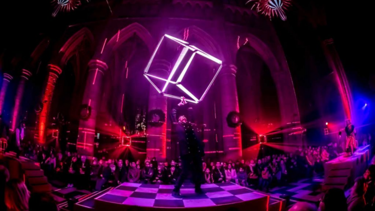 horloger-de-noel-luc-petit-5-1024x683-1 (2)