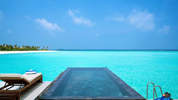 Movenpick Resort Kuredhivaru Maldives-014