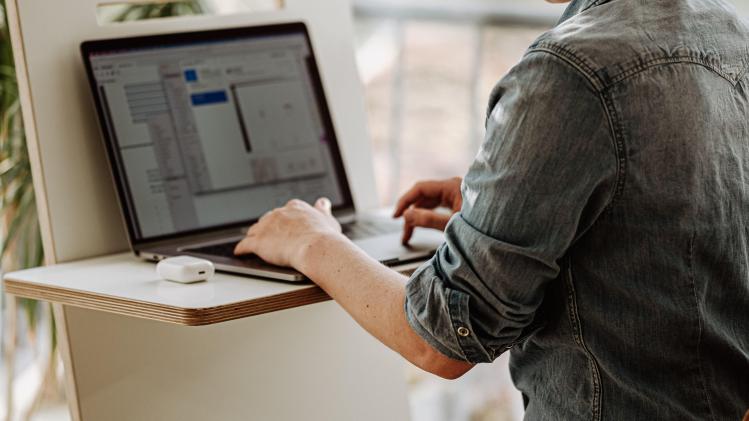 standsome-worklifestyle-_jw7pZVwFrg-unsplash