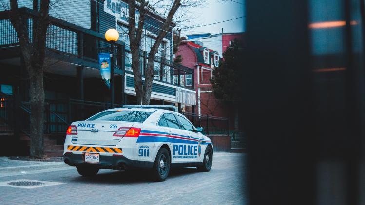 erik-mclean-mvayAcWt7O8-unsplash