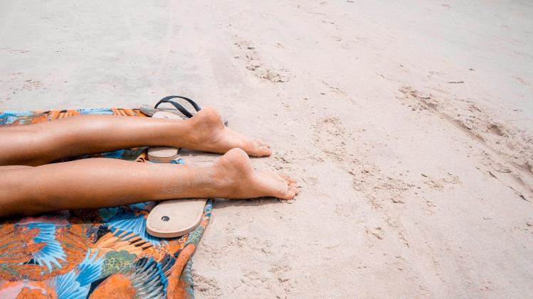 Ces sandales de notre enfance pourraient être la tendance de l’été (photos)