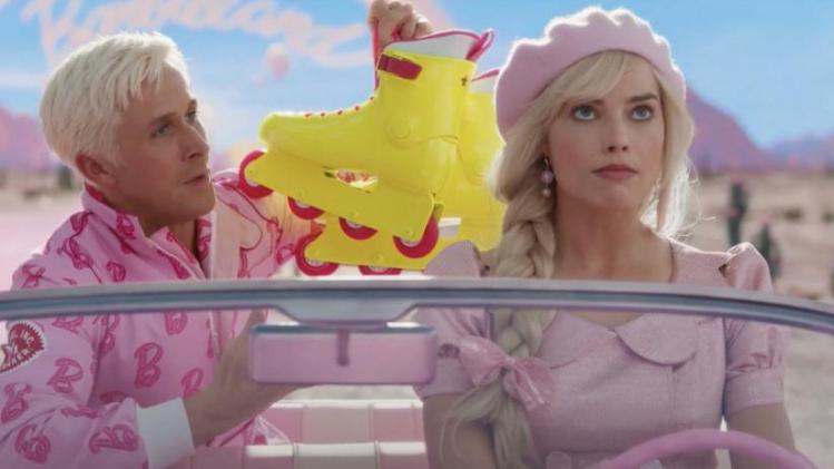 Le film Barbie se dévoile un peu plus dans une nouvelle bande-annonce très étonnante