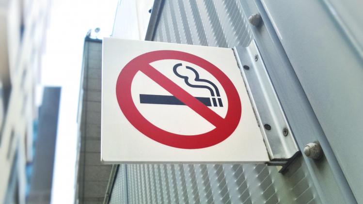 Faut-il décompter les pauses cigarettes des fumeurs du temps de travail?