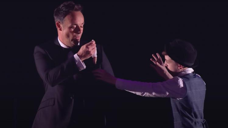Des téléspectateurs repèrent l’astuce d’un magicien lors de son tour (vidéo)