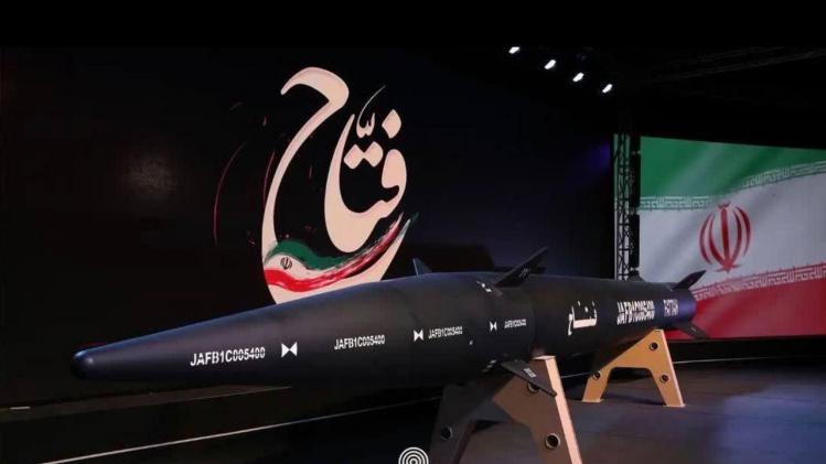 Voici «Fattah», le premier missile balistique hypersonique de l’Iran qui «va rendre le pays plus fort»