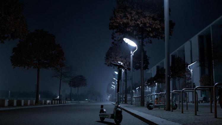 christian-lue-tGWZGhWA8dw-unsplash