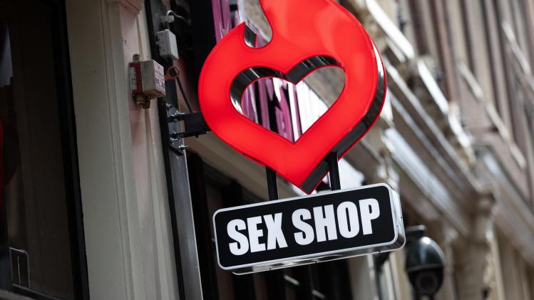 Pourquoi tant de Belges hésitent-ils encore à entrer dans un sex-shop?
