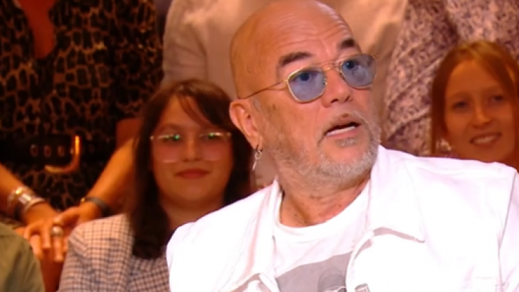 Malaise sur France 2 durant la venue de Pascal Obispo: «Quelqu’un va se faire virer?» (vidéo)