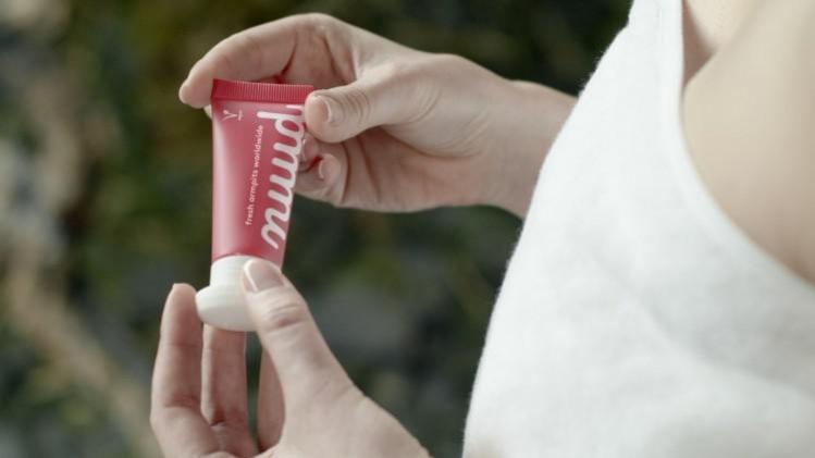 La polémique du déodorant Nuud: Pourquoi il est interdit en France mais  disponible en Belgique - Metrotime
