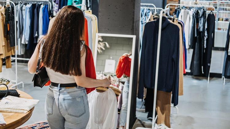 GENERIC_Fast_Fashion_vetements_clothes_woman_femme_daa348936d