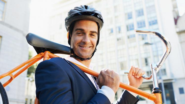 GENERIC_Velo_homme_sourire_smile_man_casque_4a59cb839c