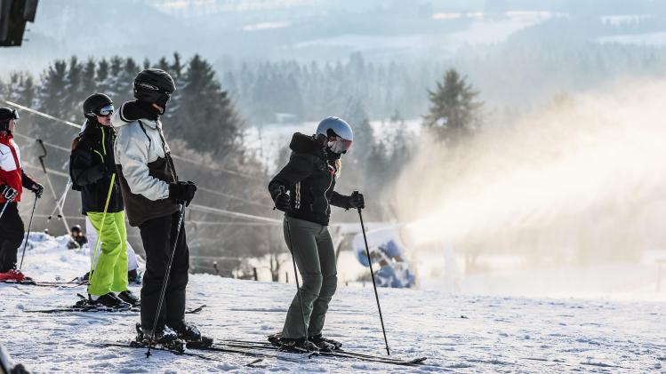Les pistes de ski ouvrent dans les Fagnes: des milliers de visiteurs attendus